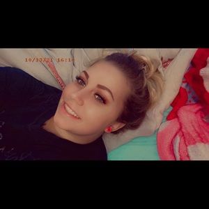 Meet your Posher, Ashley